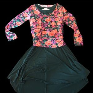 LuLaRoe Carly (M) and Lynnae (L) Bundle